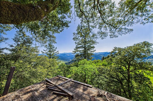 3602 Thomas Road, Miranda, CA 95553