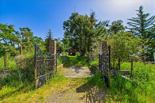 3602 Thomas Road, Miranda, CA 95553