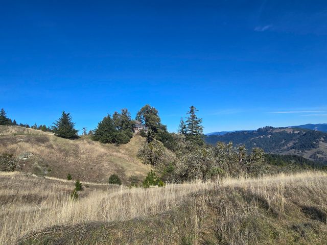 3602 Thomas Road, Miranda, CA 95553