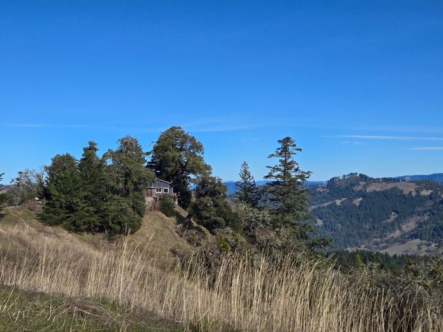 3602 Thomas Road, Miranda, CA 95553