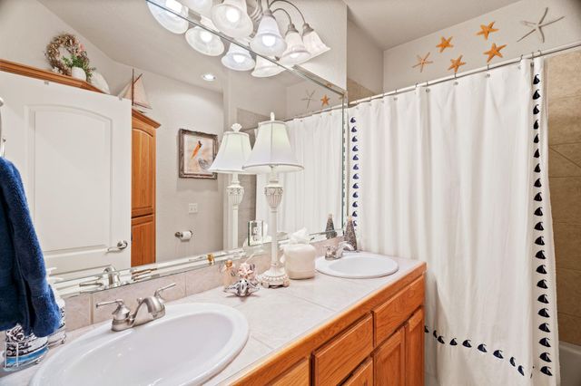 813 Lacey Oak CIR, Marble Falls, TX 78654