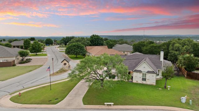 813 Lacey Oak CIR, Marble Falls, TX 78654