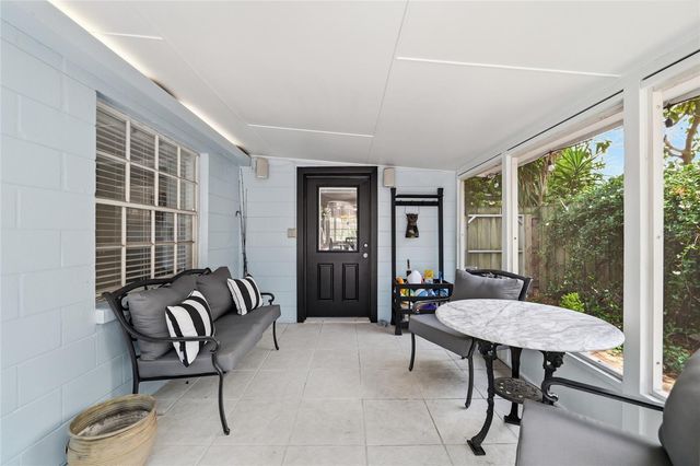 3807 W PALMIRA AVENUE, Tampa, FL 33629