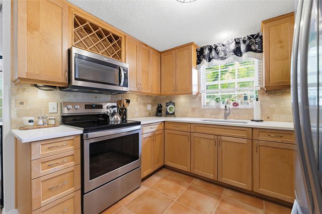 3807 W PALMIRA AVENUE, Tampa, FL 33629