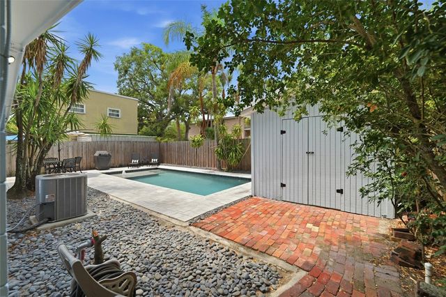 3807 W PALMIRA AVENUE, Tampa, FL 33629