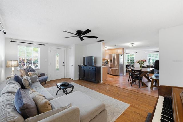 3807 W PALMIRA AVENUE, Tampa, FL 33629