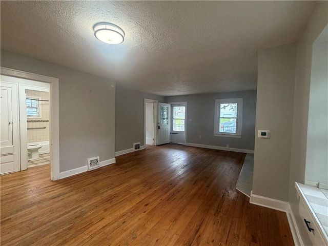 918 S Liberty Street, Independence, MO 64050