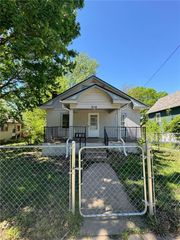 918 S Liberty Street, Independence, MO 64050