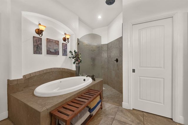 141 Birdie Drive, Lipan, TX 76462