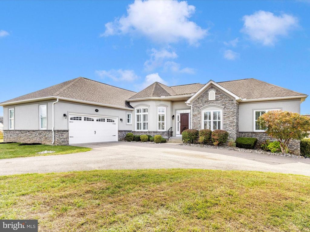 11 GLADHILL DR, Middletown, MD 21769
