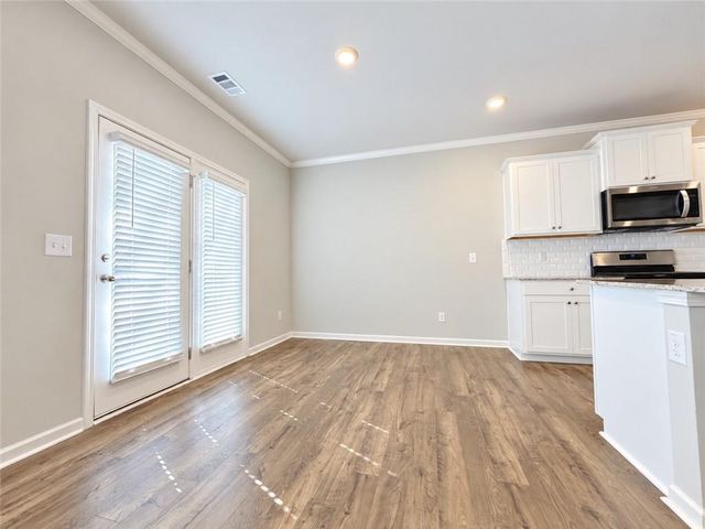 6716 Scarlet Oak Way, Flowery Branch, GA 30542