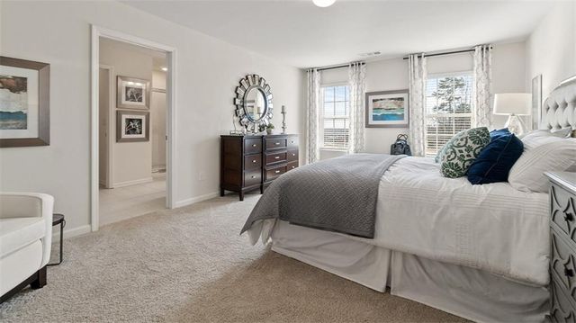 6716 Scarlet Oak Way, Flowery Branch, GA 30542