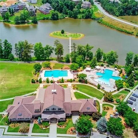 6716 Scarlet Oak Way, Flowery Branch, GA 30542