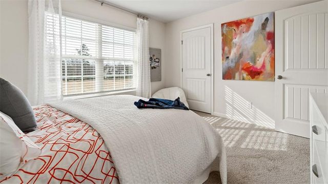 6716 Scarlet Oak Way, Flowery Branch, GA 30542