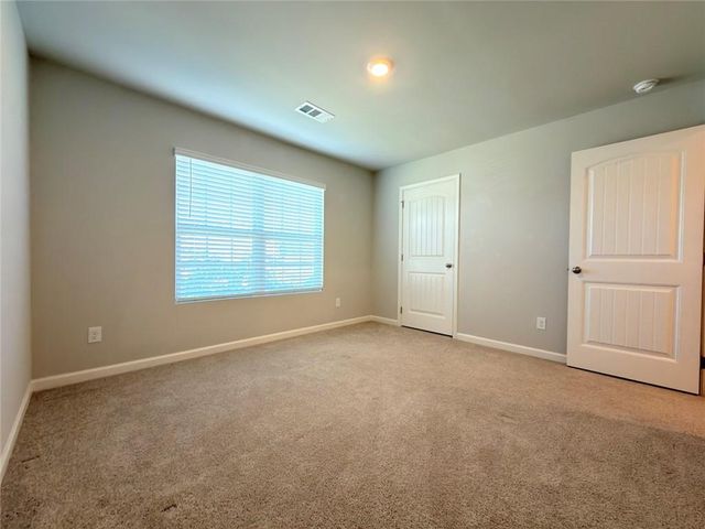 6716 Scarlet Oak Way, Flowery Branch, GA 30542