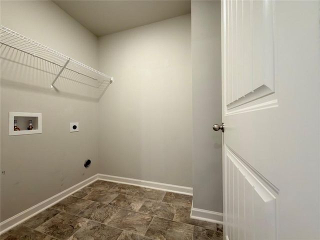 6716 Scarlet Oak Way, Flowery Branch, GA 30542