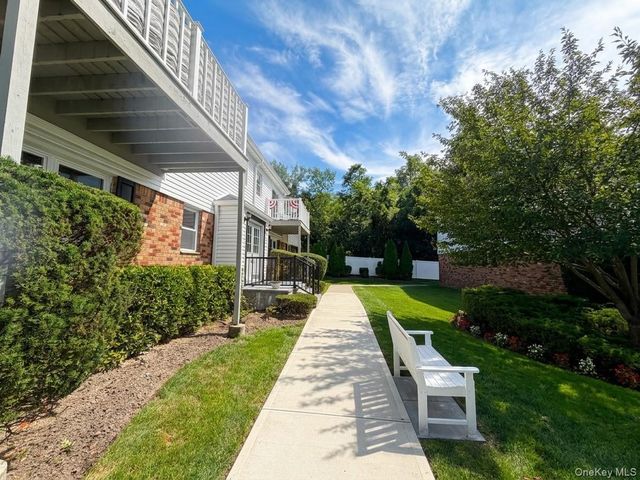 260-56 Waverly Ave 56, Patchogue, NY 11772
