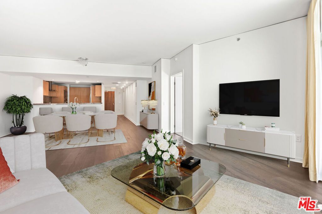 13650 Marina Pointe Drive 404, Marina Del Rey, CA 90292 — photo 2