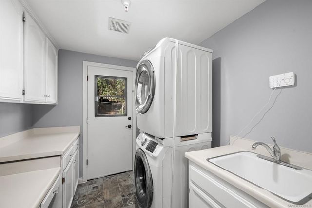 9742 Raspberry Ice Lane, La Mesa, CA 91941