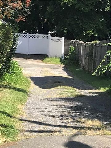 42 Weed Hill Avenue, Stamford, CT 06907