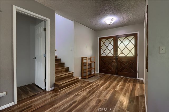 42896 Country Club Drive E, Oakhurst, CA 93644