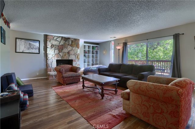 42896 Country Club Drive E, Oakhurst, CA 93644