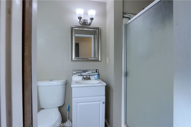 42896 Country Club Drive E, Oakhurst, CA 93644