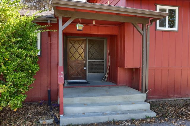 42896 Country Club Drive E, Oakhurst, CA 93644