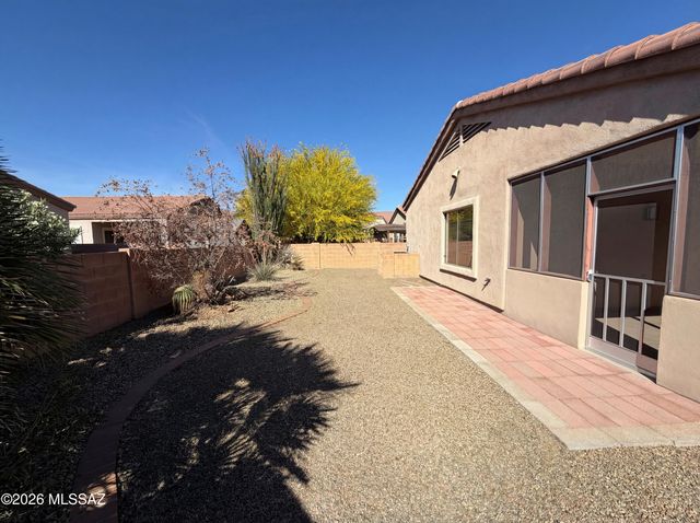 282 E Placita Nubes De Agua, Sahuarita, AZ 85629