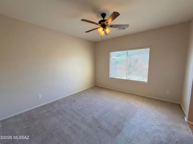 282 E Placita Nubes De Agua, Sahuarita, AZ 85629