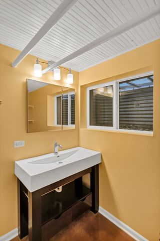 605 N 3rd Avenue, St. Charles, IL 60174