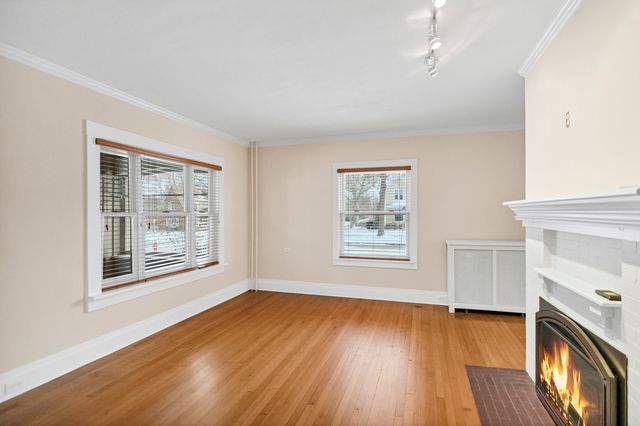 605 N 3rd Avenue, St. Charles, IL 60174