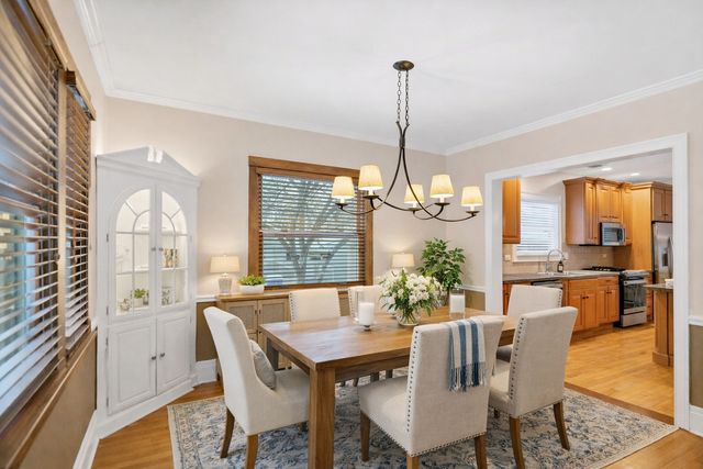 605 N 3rd Avenue, St. Charles, IL 60174