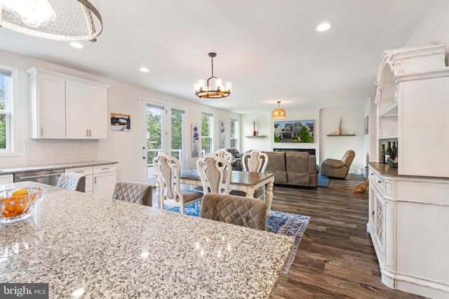 25439 STRIBLING ORCHARD CT, Chantilly, VA 20152