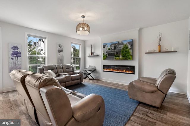 25439 STRIBLING ORCHARD CT, Chantilly, VA 20152