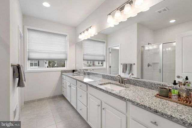 25439 STRIBLING ORCHARD CT, Chantilly, VA 20152