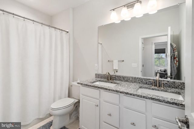 25439 STRIBLING ORCHARD CT, Chantilly, VA 20152