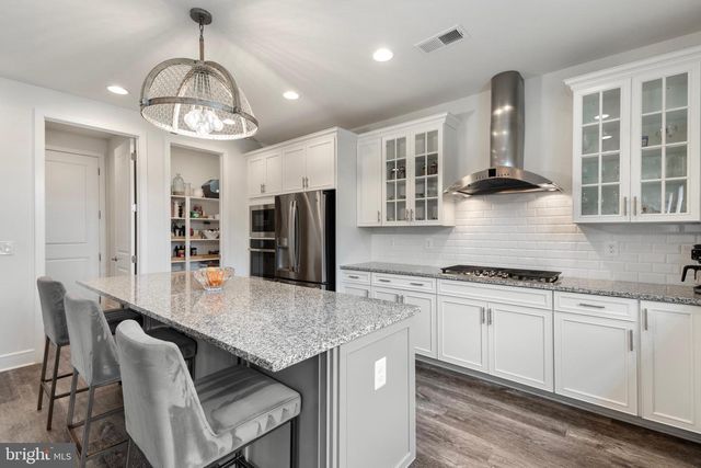 25439 STRIBLING ORCHARD CT, Chantilly, VA 20152