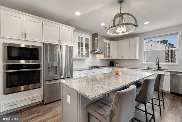25439 STRIBLING ORCHARD CT, Chantilly, VA 20152