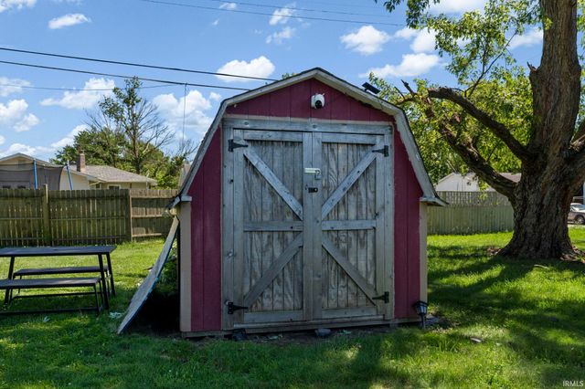 1105 Sarasota Drive, Lafayette, IN 47909