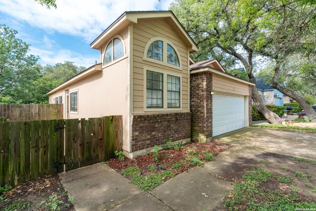 2826 VILLAGE PKWY, San Antonio, TX 78251