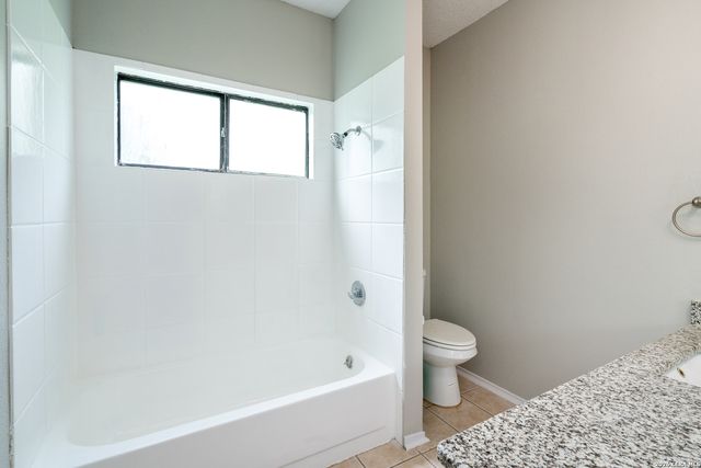 2826 VILLAGE PKWY, San Antonio, TX 78251