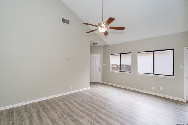 2826 VILLAGE PKWY, San Antonio, TX 78251