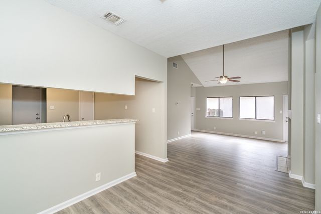 2826 VILLAGE PKWY, San Antonio, TX 78251