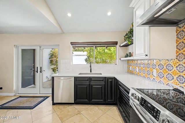2068 E CAIRO Drive, Tempe, AZ 85282
