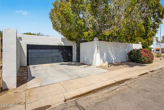 2068 E CAIRO Drive, Tempe, AZ 85282