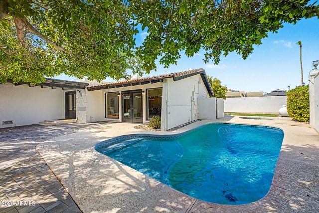 2068 E CAIRO Drive, Tempe, AZ 85282