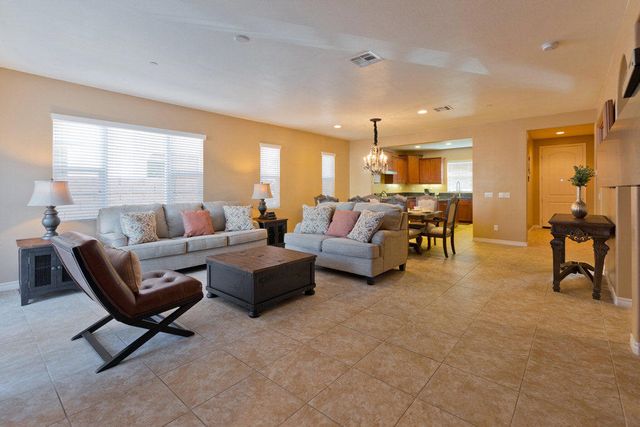462 Via De La Paz, Palm Desert, CA 92211