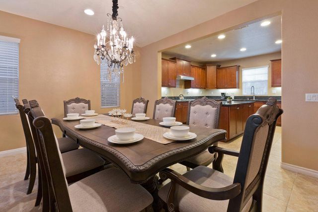 462 Via De La Paz, Palm Desert, CA 92211