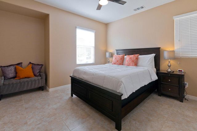 462 Via De La Paz, Palm Desert, CA 92211